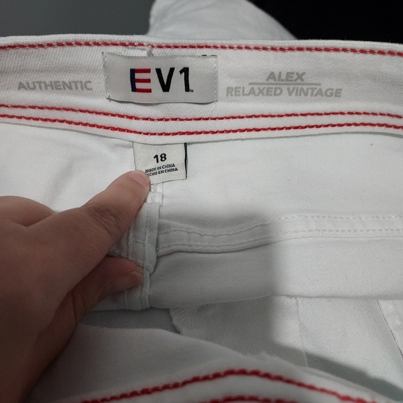 EV1 Authentic Alex Relaxed Vintage White Denim w/ Trim Mini Skirt in Size 18 - Picture 10 of 11